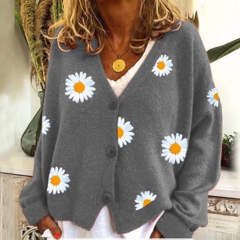 Women’s Warm Daisy Flower Cardigan Sweater Long Sleeve  V-Neck Cropped Size S